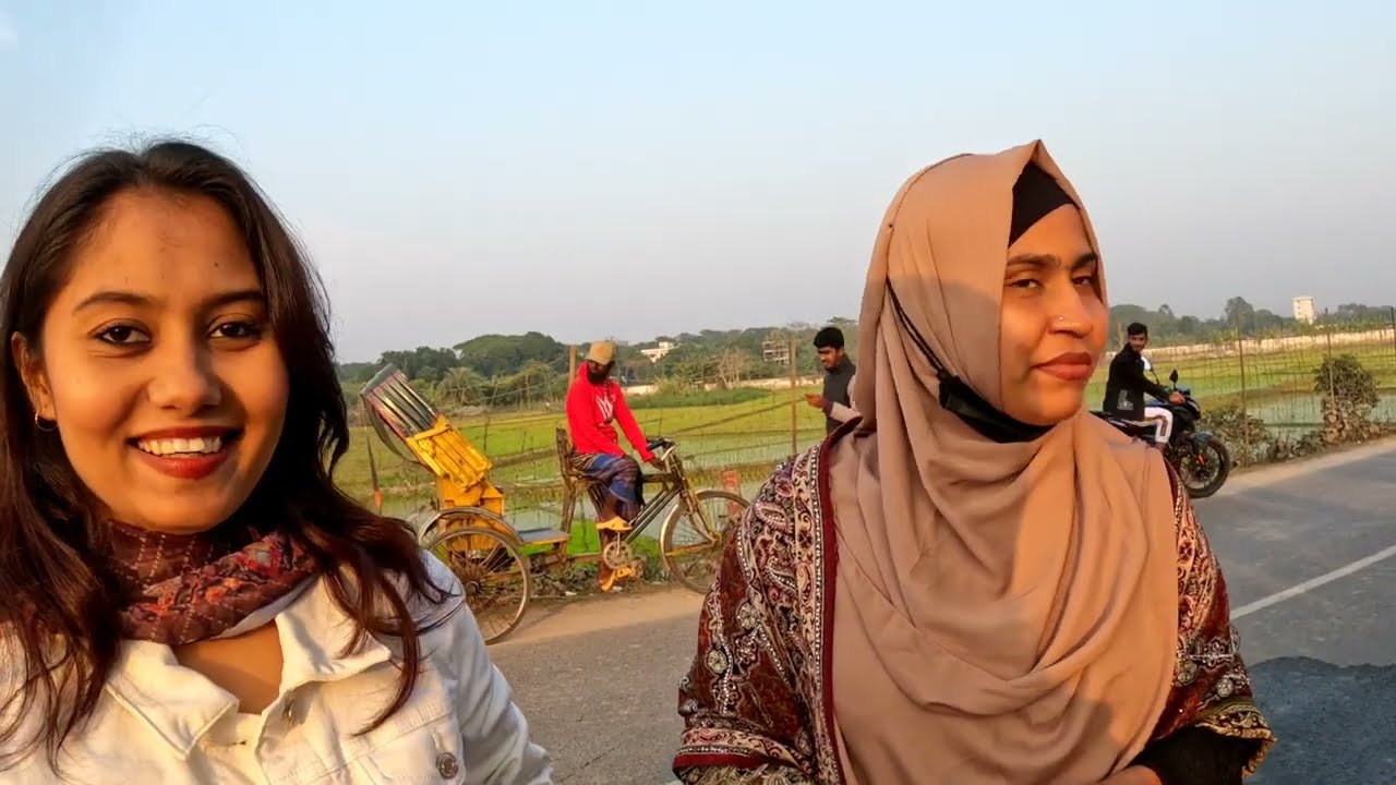 মেয়েরাও ভাব দেখায় |