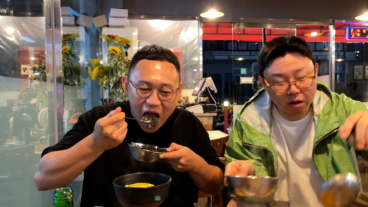 가을밤 돼지 김치찌개에 소주 한잔, 편의점 캔맥 한캔 [희극인의 밥상]