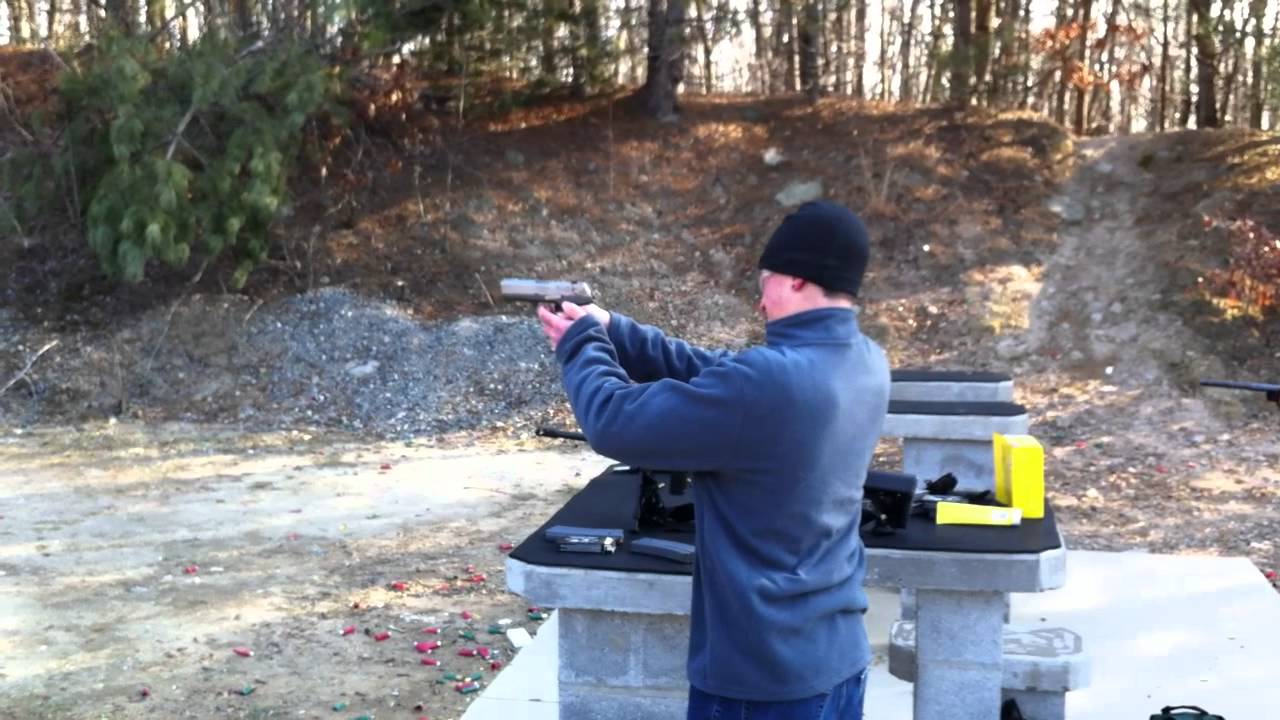 Micky Shooting the Ruger P94 (40cal)