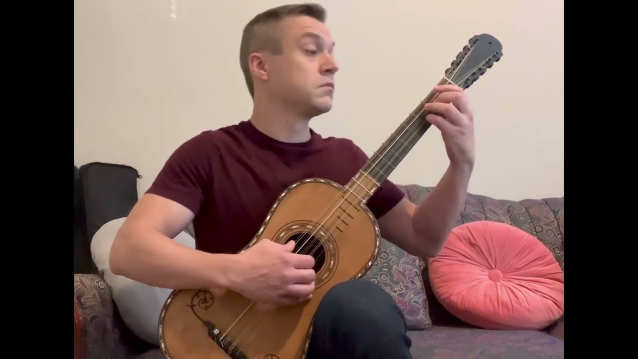 Santiago de Murcia - Prelude and Allegro on an original 18th century guitar!