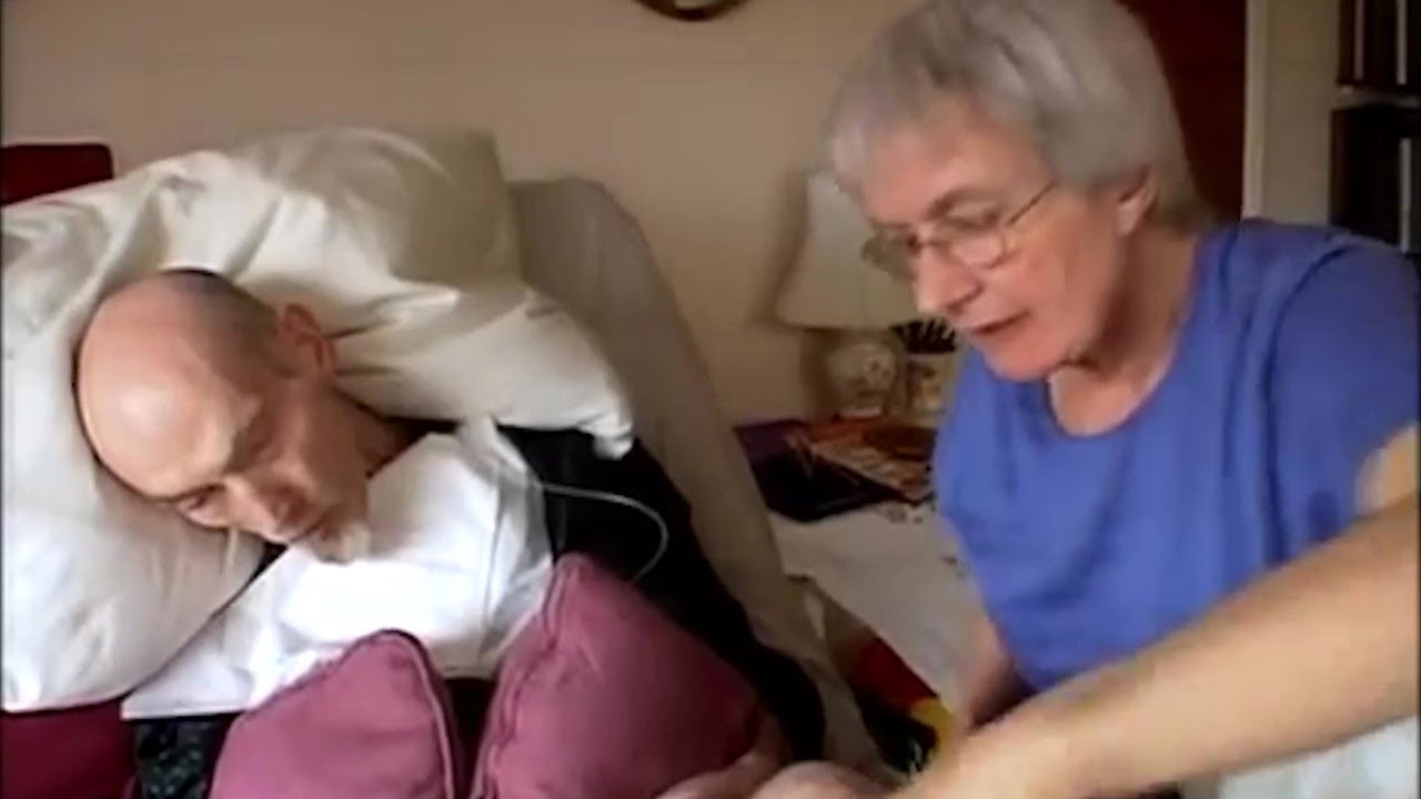 The Cruel Reality of Alzheimer's - A Family's Unforgettable Journey