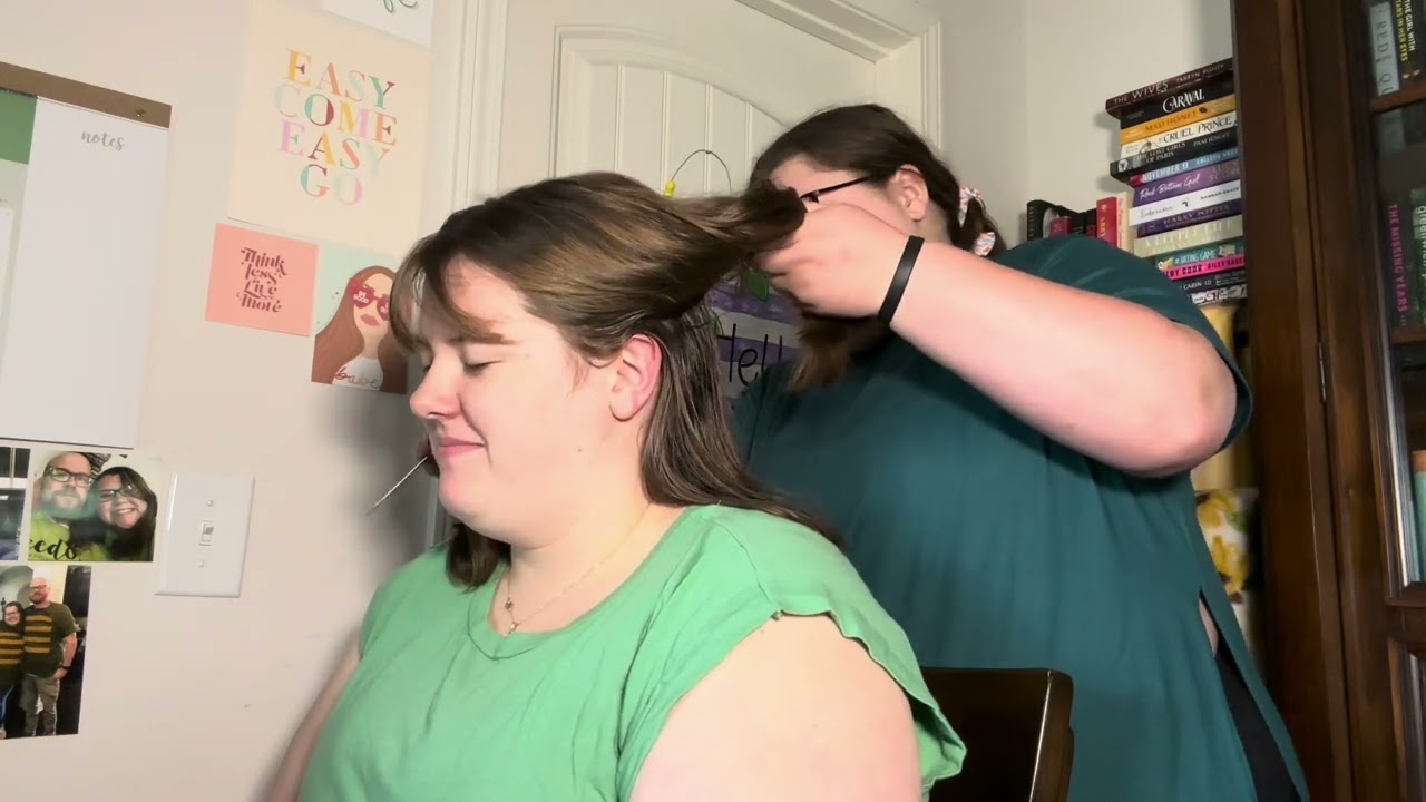ASMR | hairsalon role play! | combing, blow drying, soft talking, dry shampoo, styling, clips!