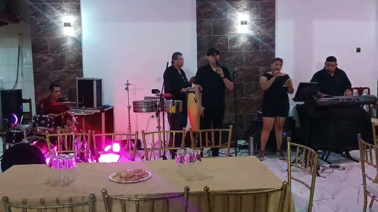 Sin llorar a la voz de Gabriela cuellar