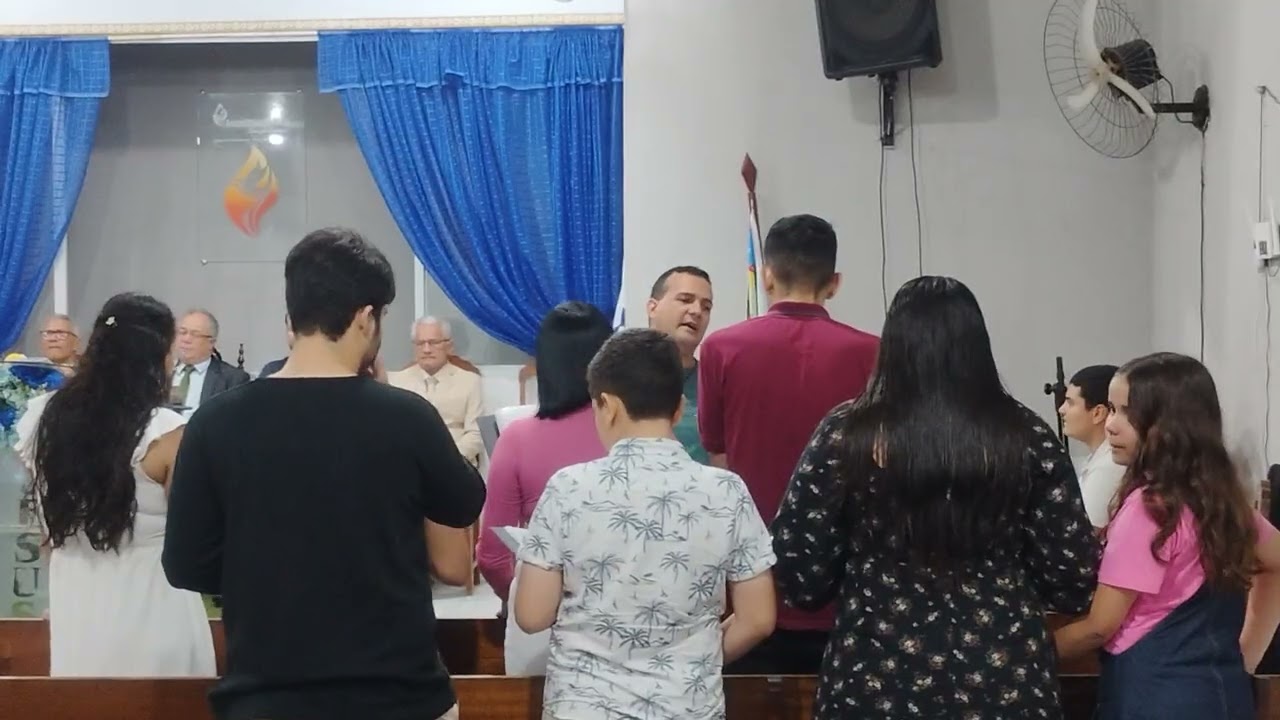 Grupo Vozes para Cristo canta 