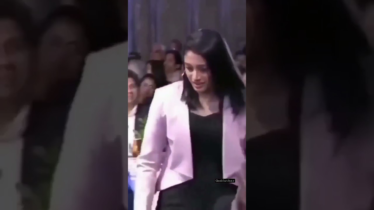 Smriti 💕 mandhana at Naman awards function😍