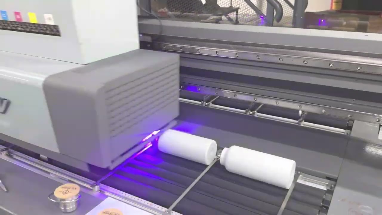 Máy in bình giữ nhiệt - máy in uv in quà tặng