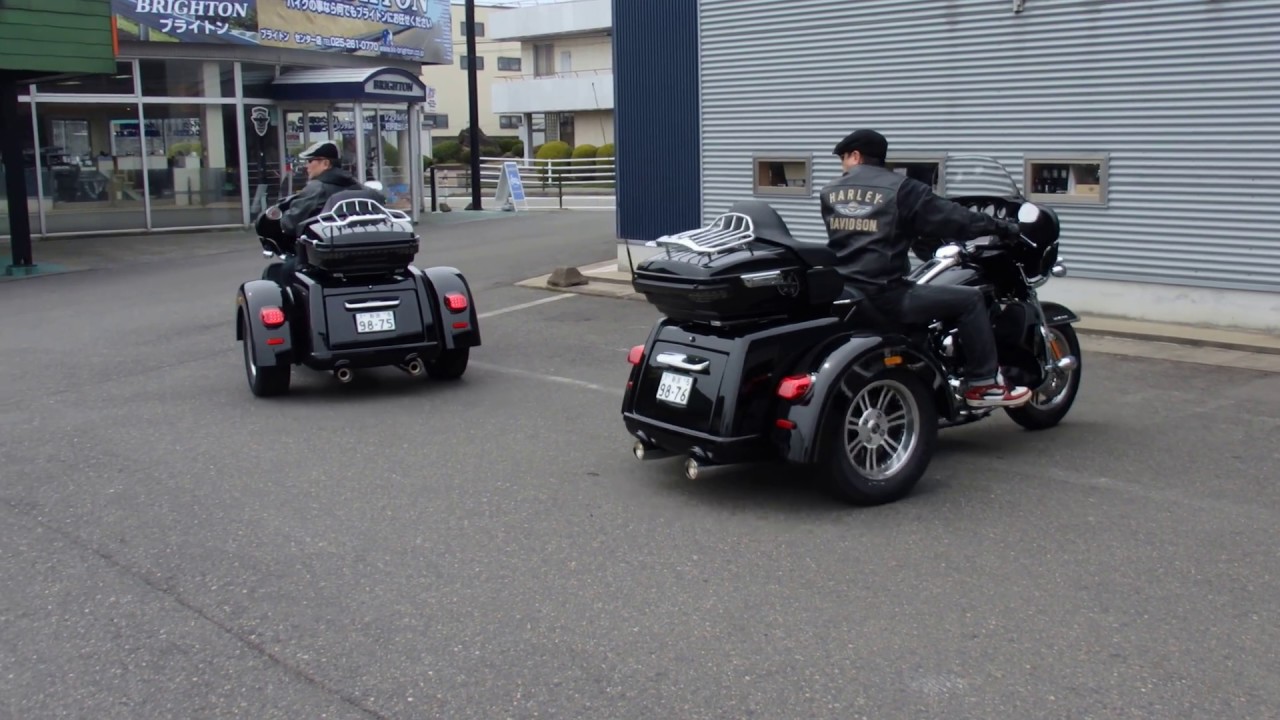 FLHTCUTG　Wトライクで納車しました！