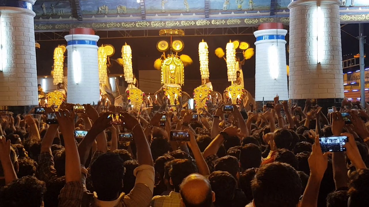 Nadappuramelam at Sree Poornathrayeesa Temple- Culminating moments