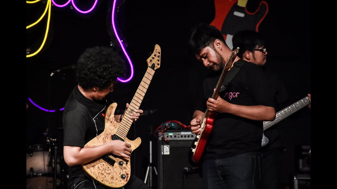 Konser Mahasiswa Gitar Elektrik ISI Yogyakarta 2019 - Mada Panglima feat Peter de Vries
