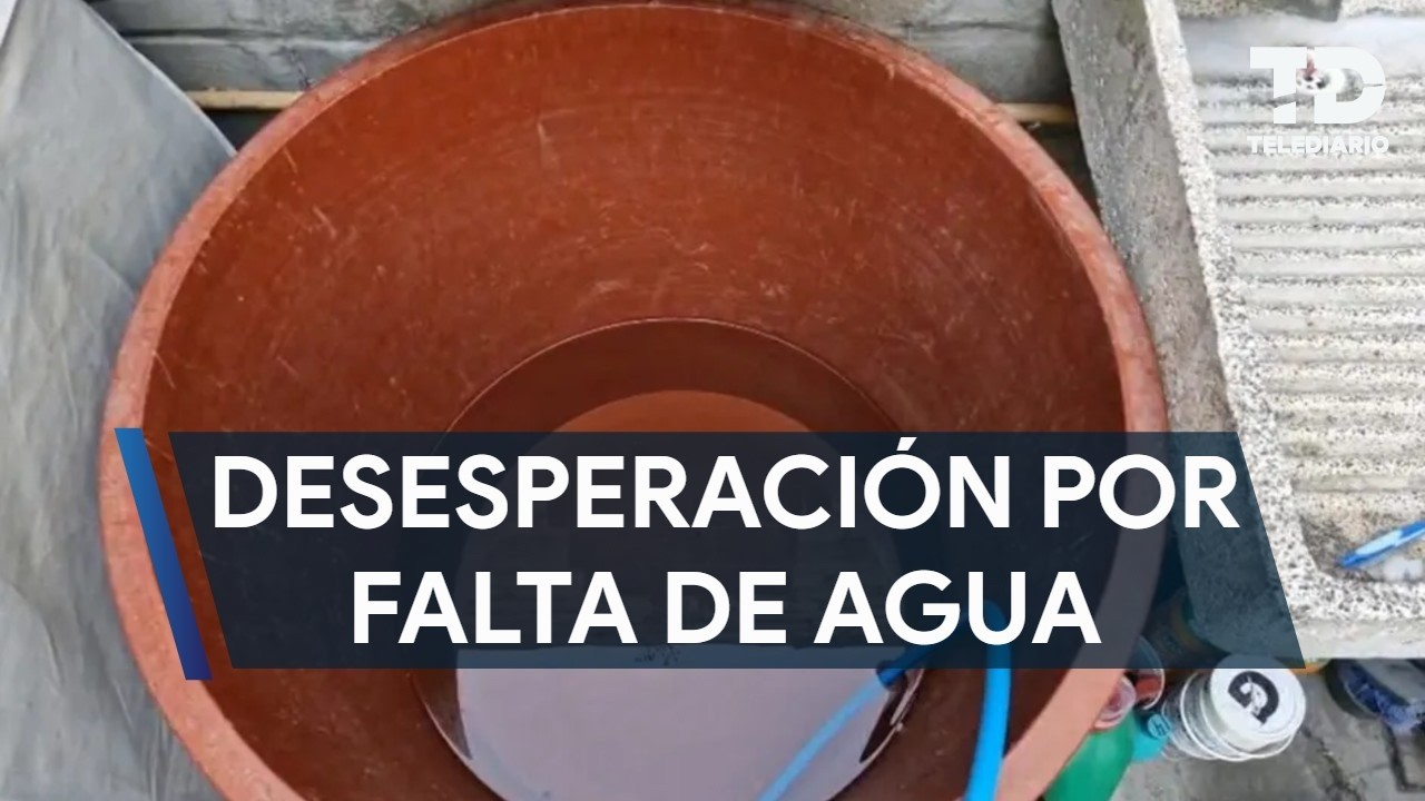 Vecinos del norte de Zapopan llevan semanas sin agua y entran en desesperación