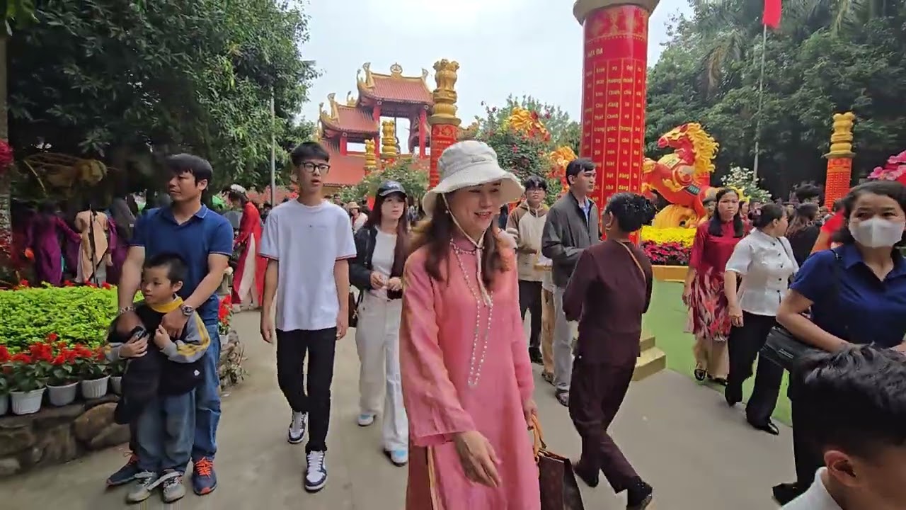 Du xuân 2026