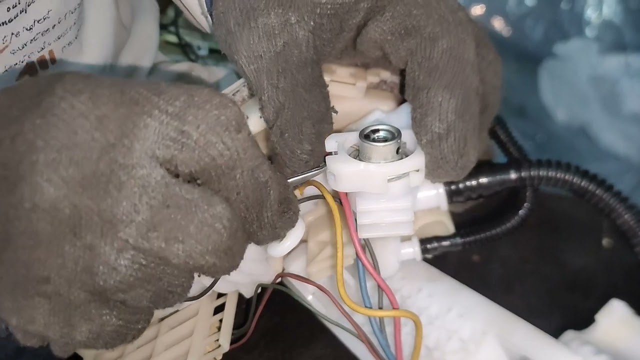 CAMRY 2019 HYBRID FUEL PUMP LOCATION AND CHANGING FUEL FILTER
