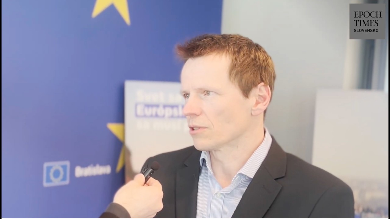 Analytik Ďurana: Dekarbonizácia ani výdavky na obranu nie sú príčinou slovenského deficitu