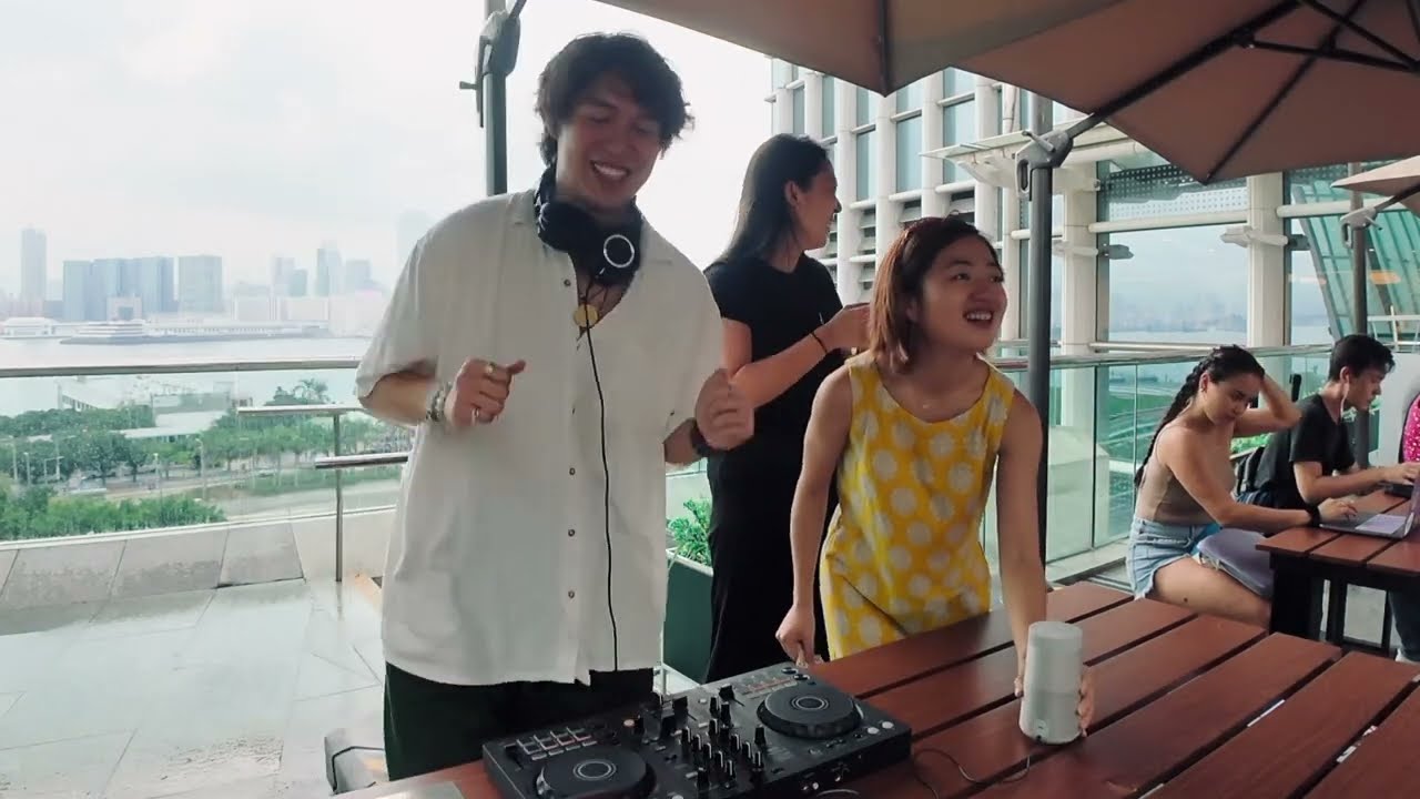 Disco House Mix in Hong Kong IFC Roof Garden | SM Radio | Ginoooo!