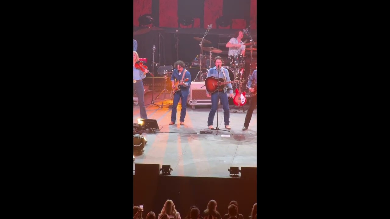 Drake Milligan - Goin' down swingin'