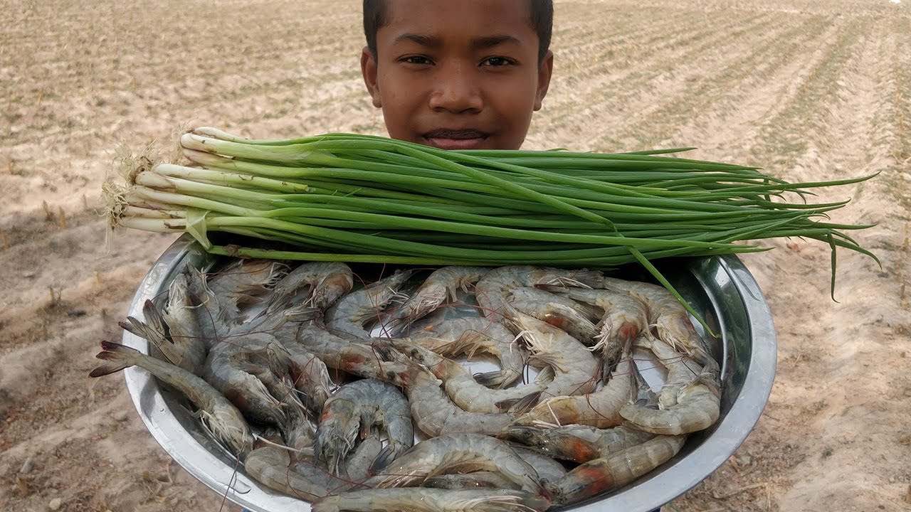 Delicious Fried Shrimp with Green Onion / Shrimp Cooking with Green Onion