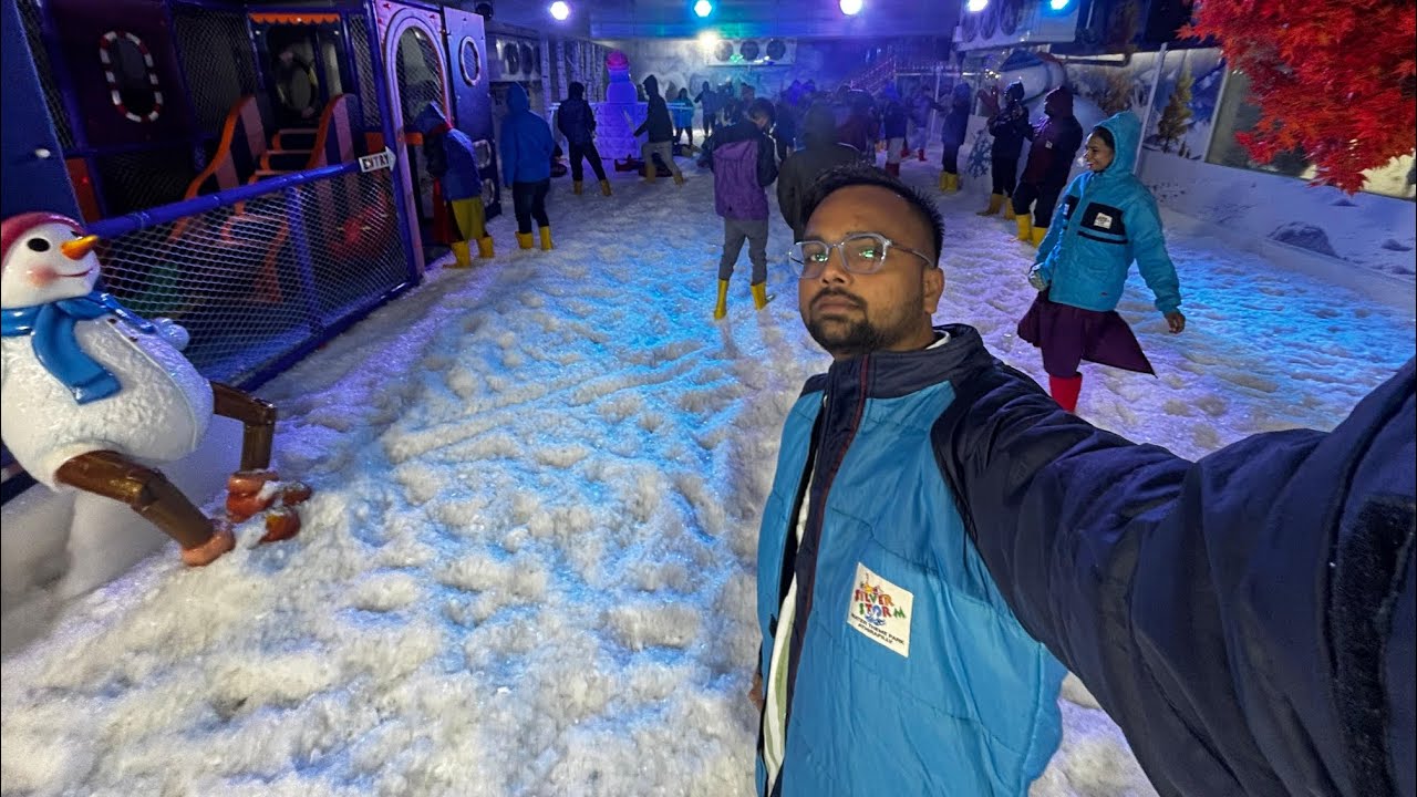 Jamshedpur mein khula Snow Park #snowpark #jamshedpur #jharkhand #pmmall #snowstorm 
