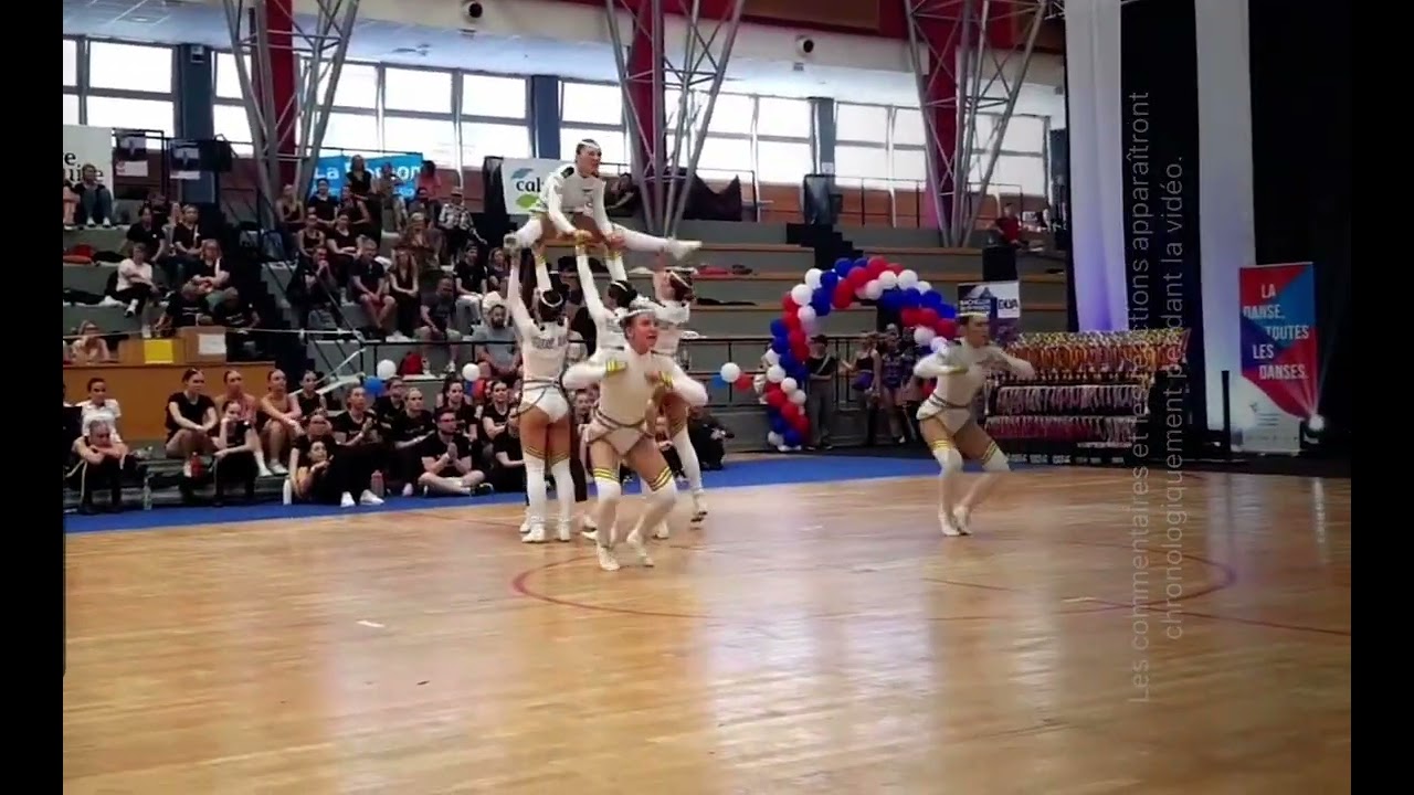 Finale small formation