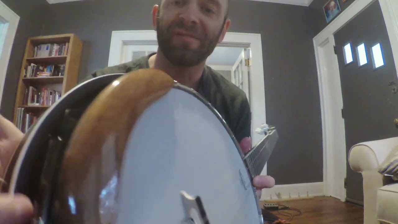 Banjo amplification comparison: LR Baggs pickup versus Gold Tone ABS mic