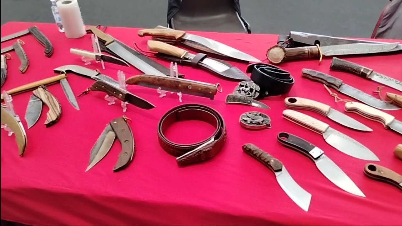 Fiera Novegro MILITALIA 2023 i coltelli in presa diretta