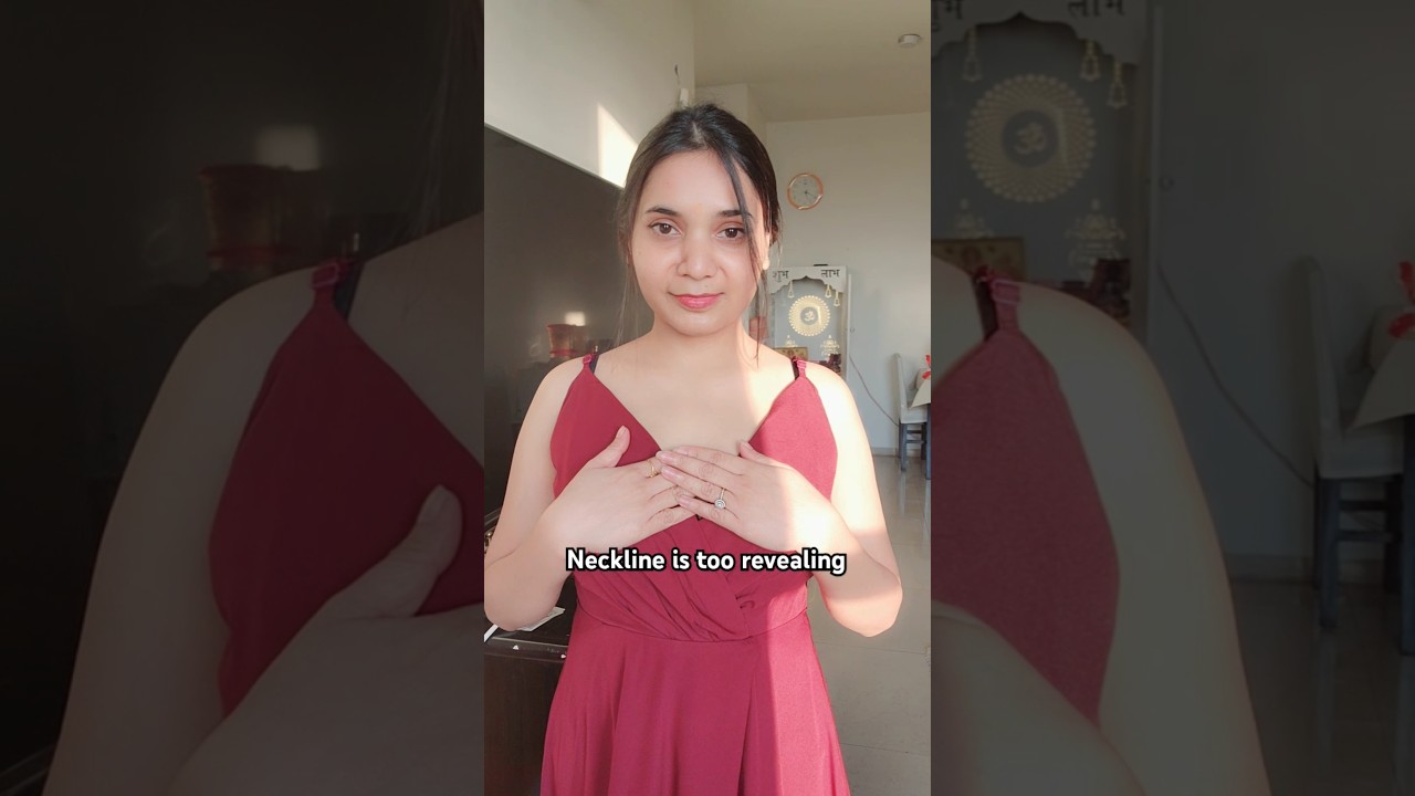Deep neck hack ✨️ #shorts #youtubeshorts #deepneck #fashiontips #hack #tips #lifehack #useful #hacks