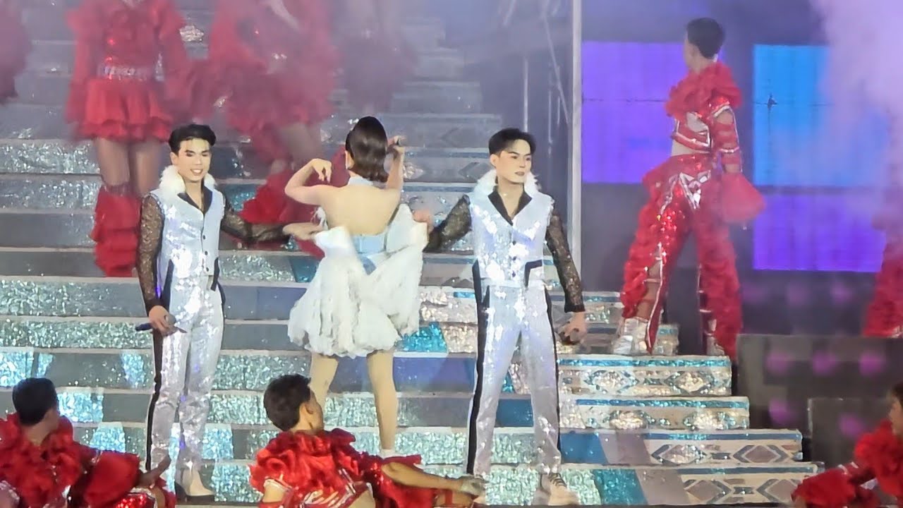 ฉ๊อตนี้ทำเอา ตลึงทั้งงาน#สาวน้อยเพชรบ้านแพง 