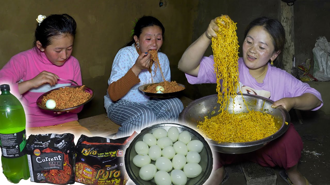 Current 2x Spicy & Quick Pyro Super Hot Noodles with Egg || Egg & Noodles recipe eating #eggnoodles