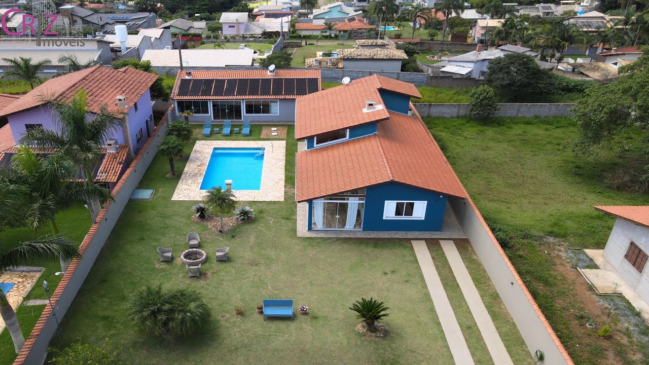 Cod.552-Chácara de 4 dormitórios, porteira fechada, condominio fechado em Ibiuna. R $ 1.250.000,00