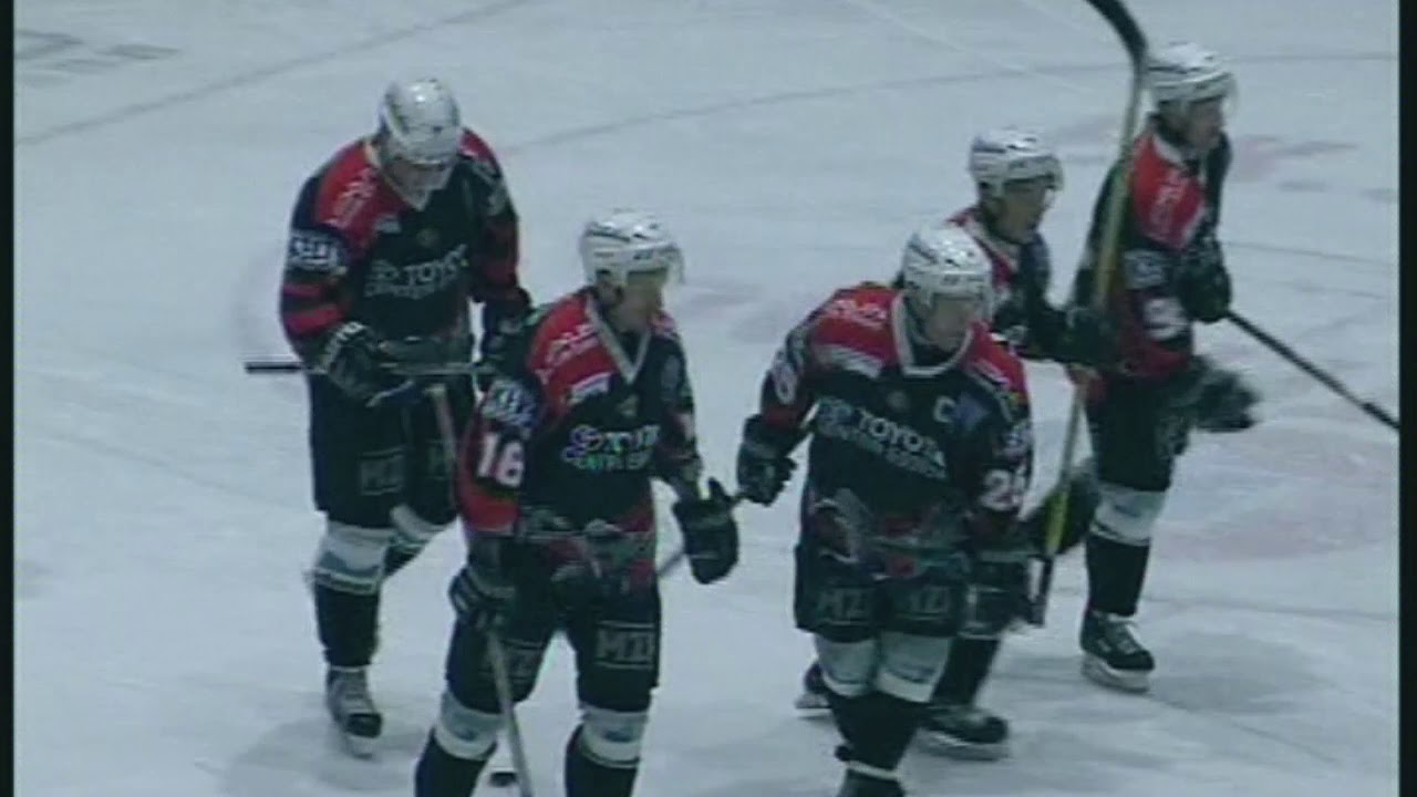 2004  02 13  Meisterrunde Spiel 7 Oberliga Süd Ost West Saison 2003 04 EV Ravensburg vs  ESC Moskito