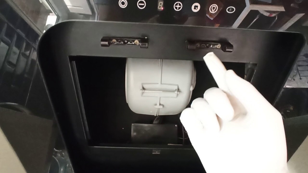 Kügerr D8 Davlumbaz 60 cm  temizliği için kapak açılımı