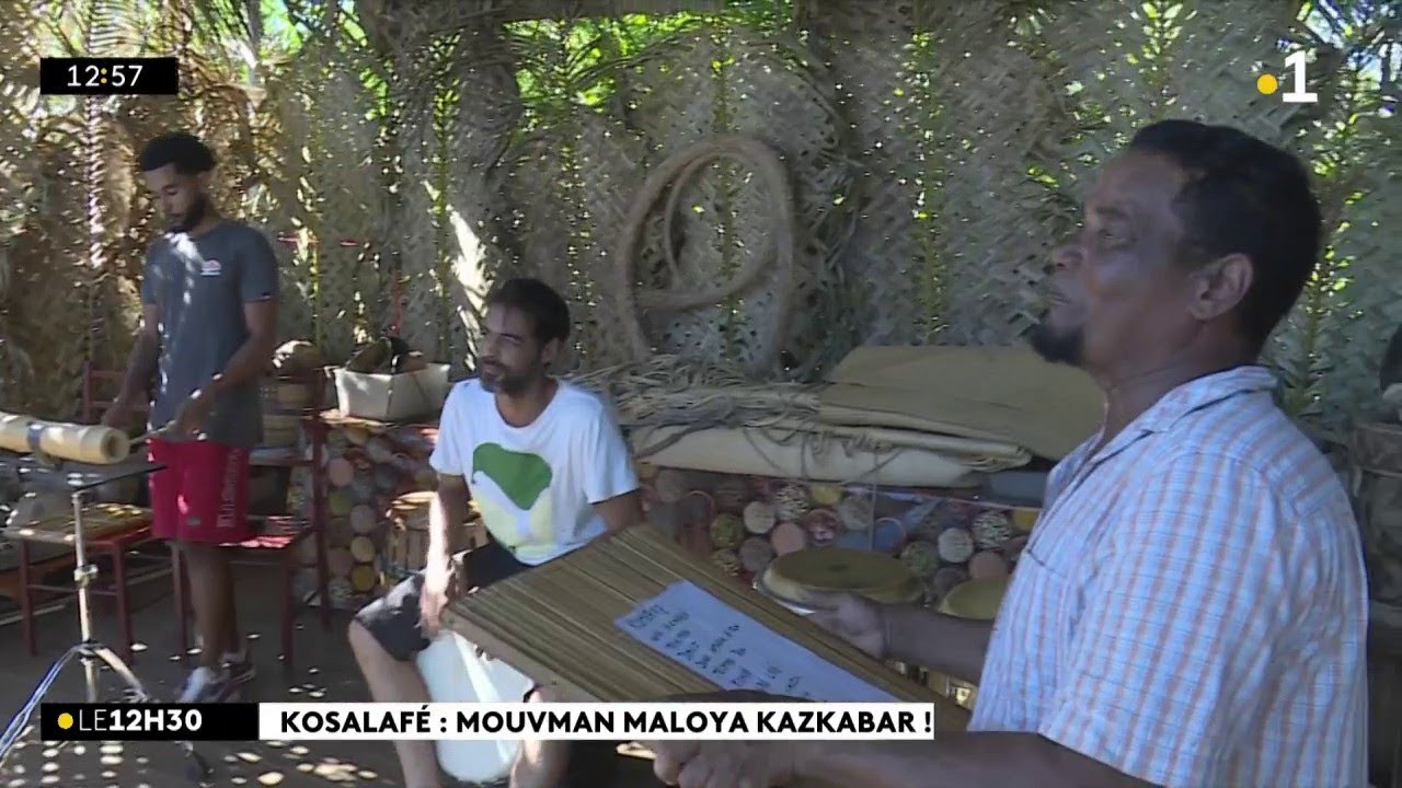 Kosalafé ! Ti Fred in marmay la kour in voi po shant Maloya ansam Loran Dalo ki sorte son lalbom !