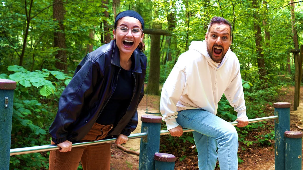 Ich habe Kaan einen GEHEIMEN SPIELPLATZ im WALD gezeigt!