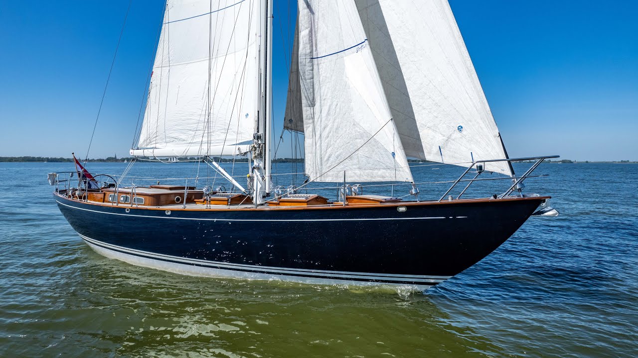 Hoek 51 Centerboard - SOLD by YachtFull International