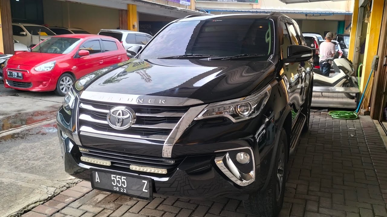Review Toyota Fortuner SRZ (Bensin) 2.7 2017