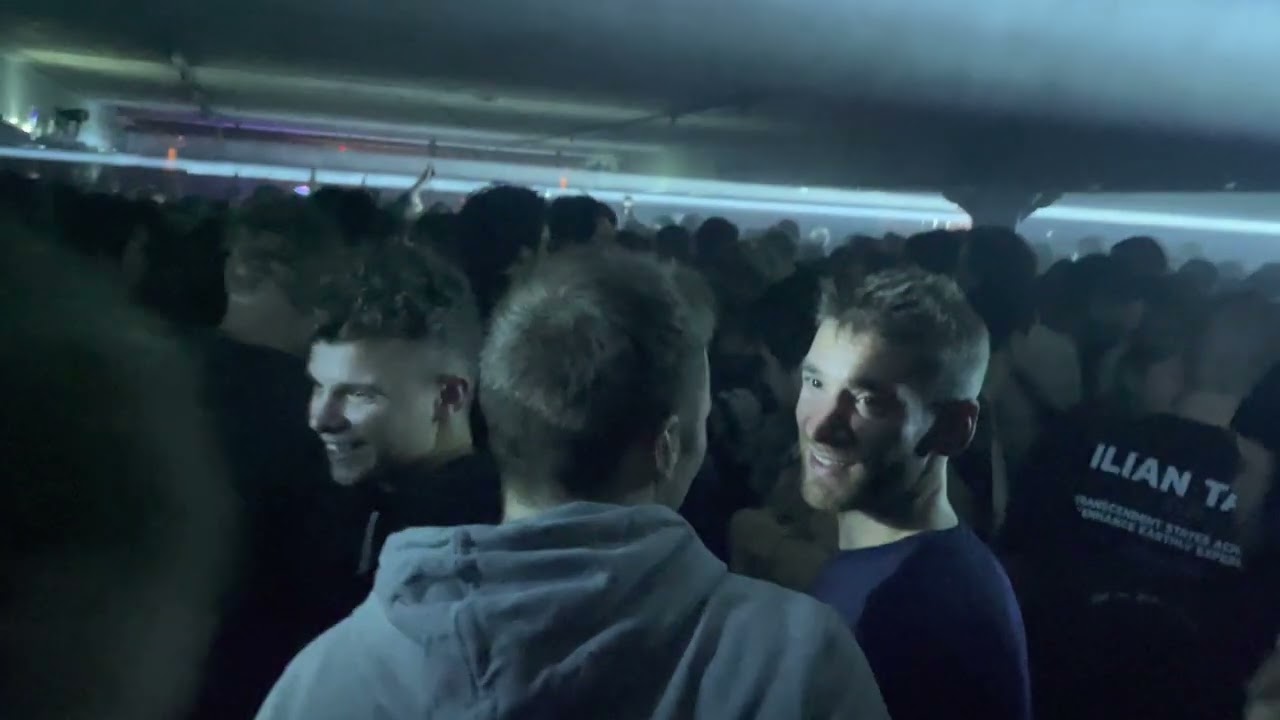 Nina Kravitz 31.12.22 Kompass Gent