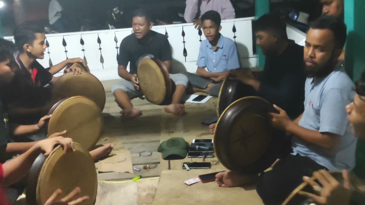 Latihan rapai Meuligoe Raja | rapai pulot Grenpeng