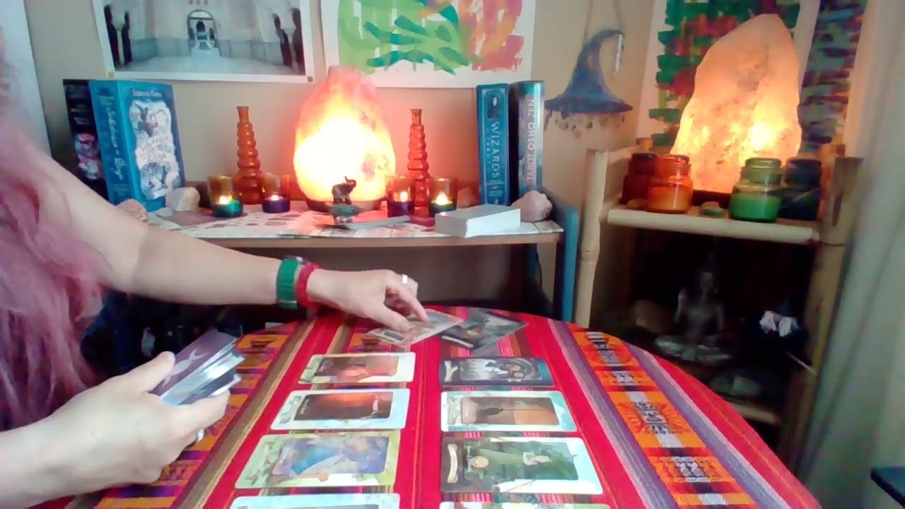 PISCIS!! 🔮Analizas propuestas interesantes!! El amor viene de la mano de un nuevo camino!!