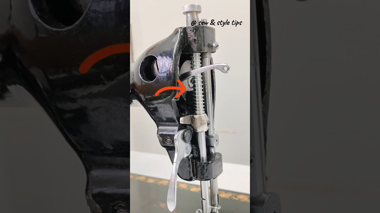 Fixing noisy and heavy running sewing machine #sewingmachinerepair #sewingmachineproblems #repair