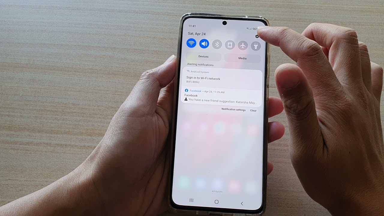 Galaxy S21/Ultra/Plus: How to Set Your Phone to Vibrate When You Pick It Up After Missing a Call