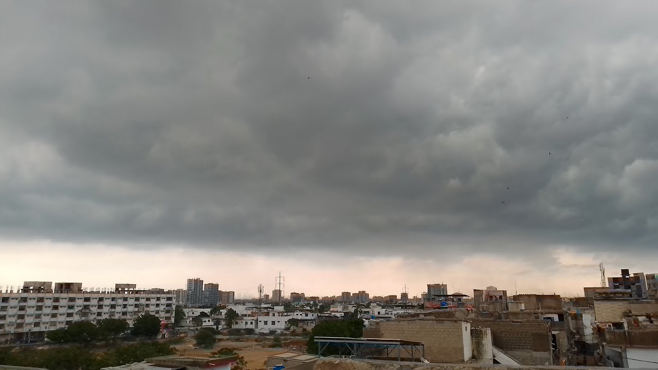 It's Me Abdullah is live! Heavy Clouds of Rain #raininkarachi #rainyday #karachi