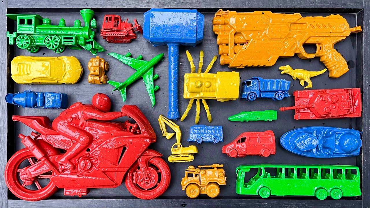 Membersihkan Mainan Mobil Balap,Kereta Api, Bus Telolet, Truk Molen, Tank Baja, Beko Excavator.