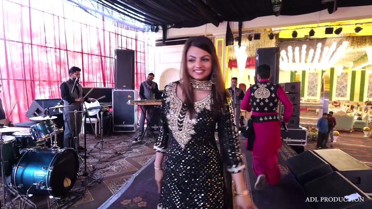 Deep Dhillon Jaismeen Jassi Live [  Balraj Cheema Wedding Part - 08  }