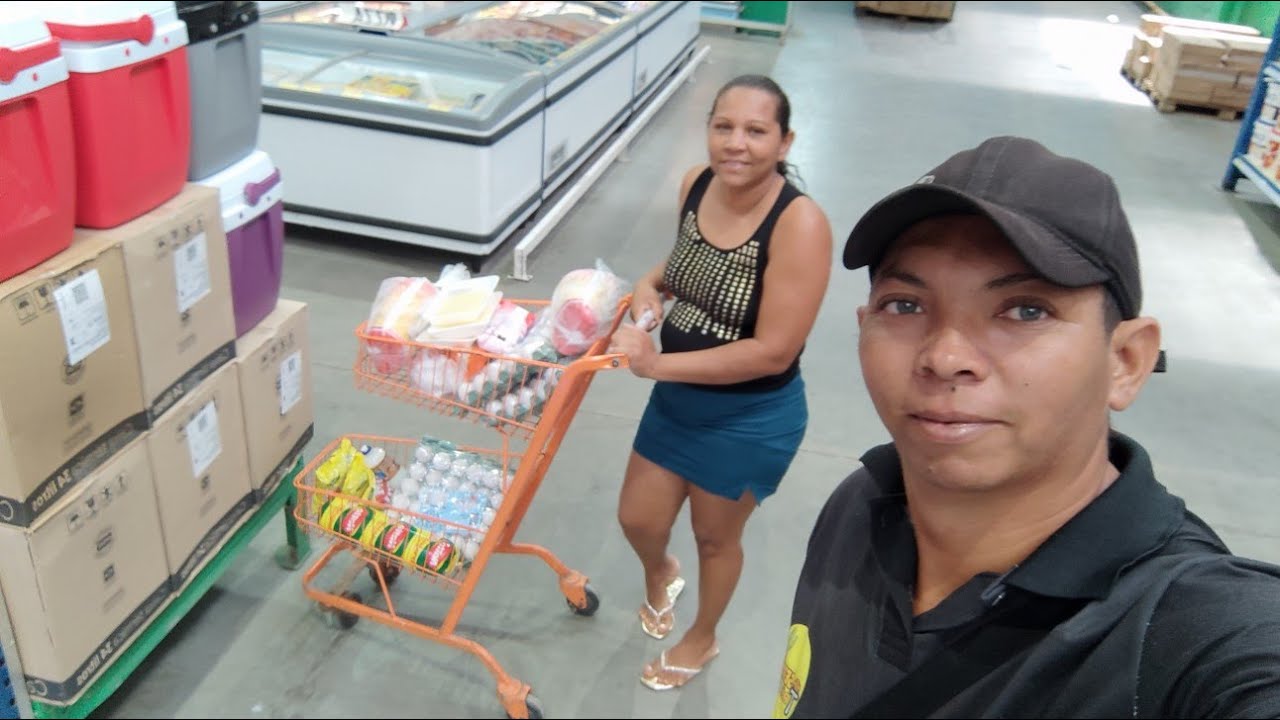 HOJE FOI O DIA DE FAZER A FERA DA FAMÍLIA TRÊS RIACHO 