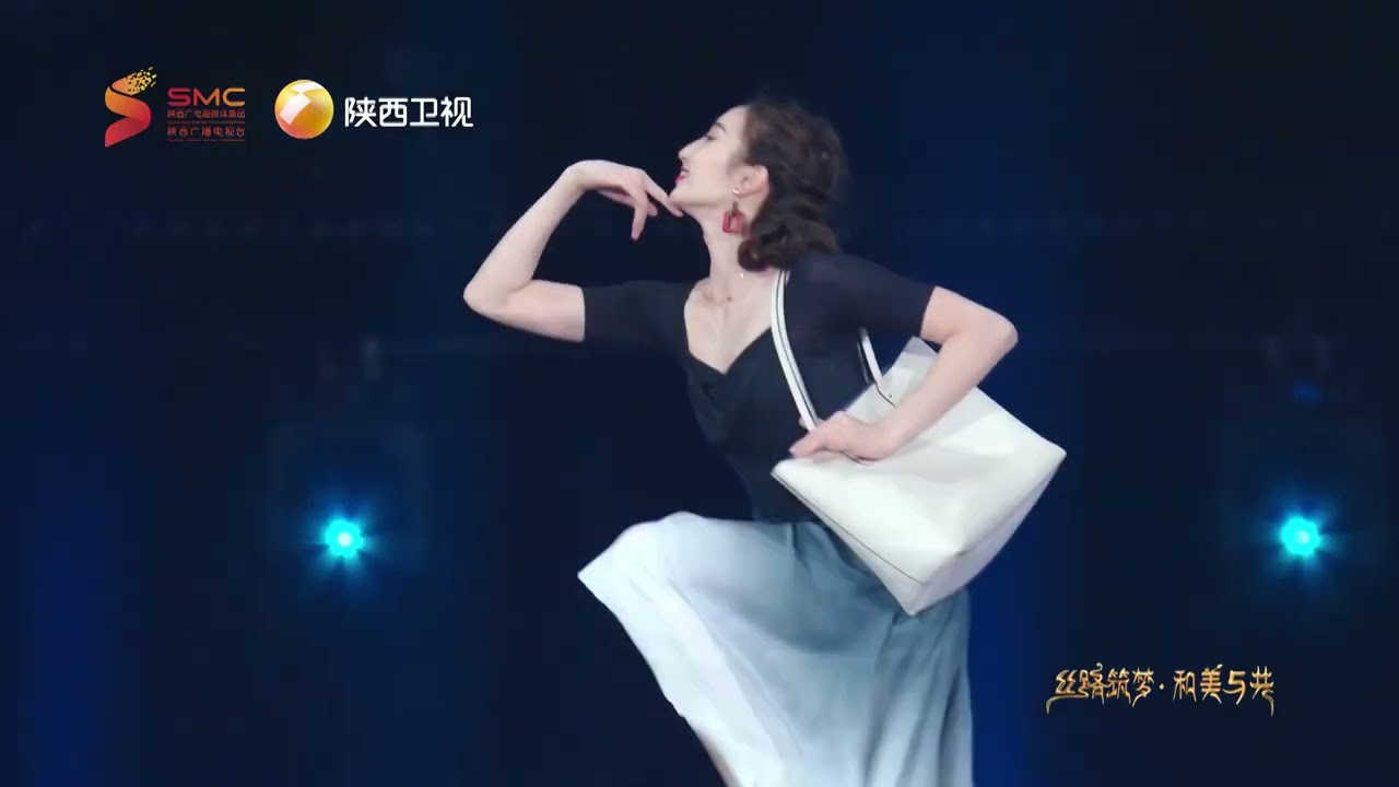春晚｜灵魂舞者朱瑾慧《一天》太完美太惊艳了!【2022丝路春晚】