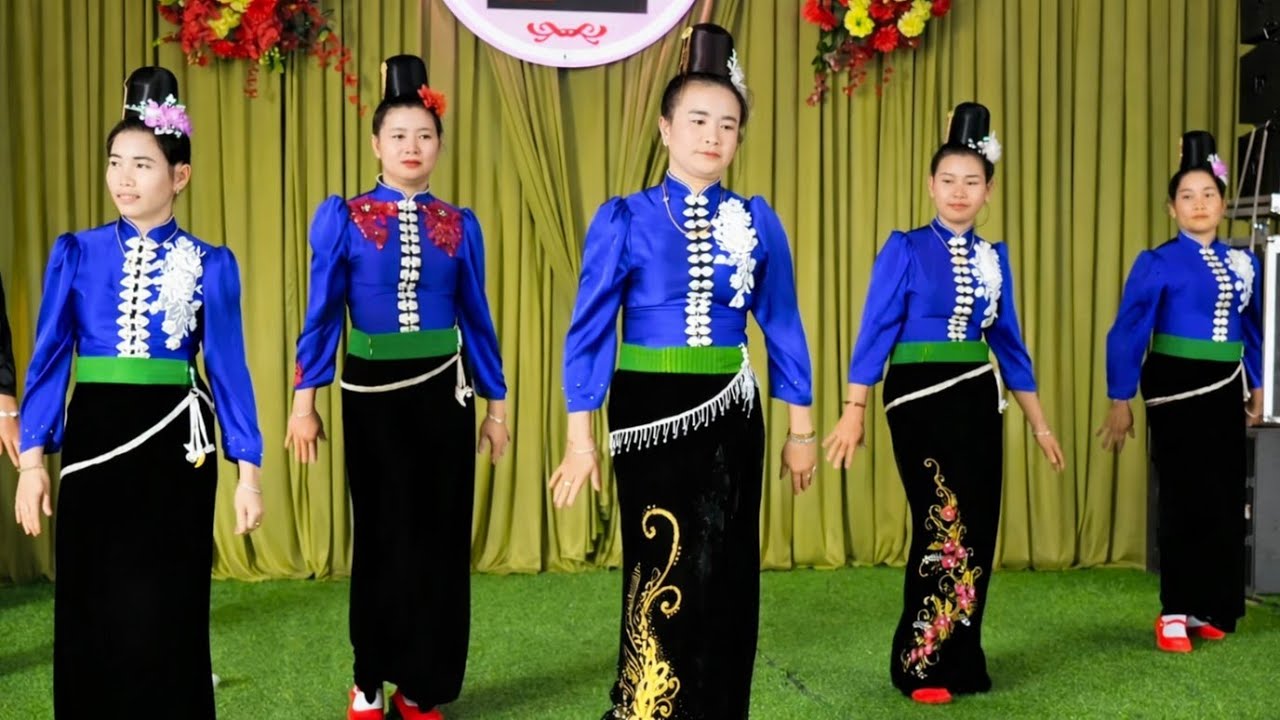 ĐỘI MÚA GIA ĐÌNH MÚA CHÚC MỪNG TÂN GIA ANH DỌN HẢI