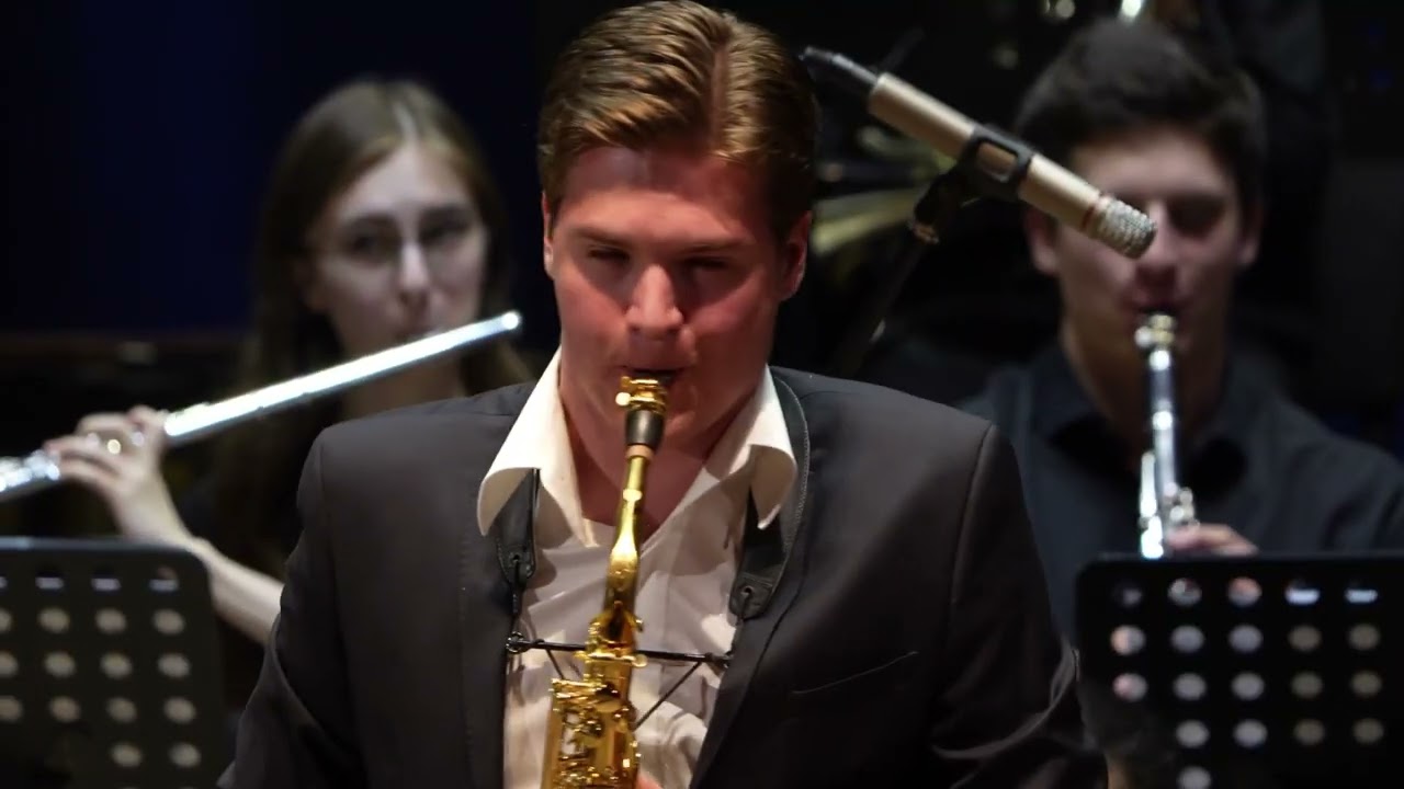 Jean Denis Michat – Shams. Concerto for saxophone and orchestra (I)
