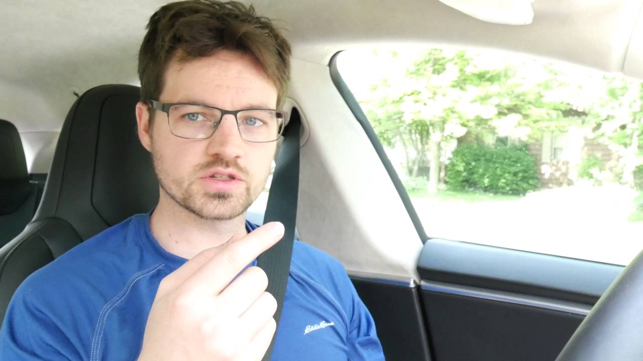 vLOG 19 - getting gas in the tesla