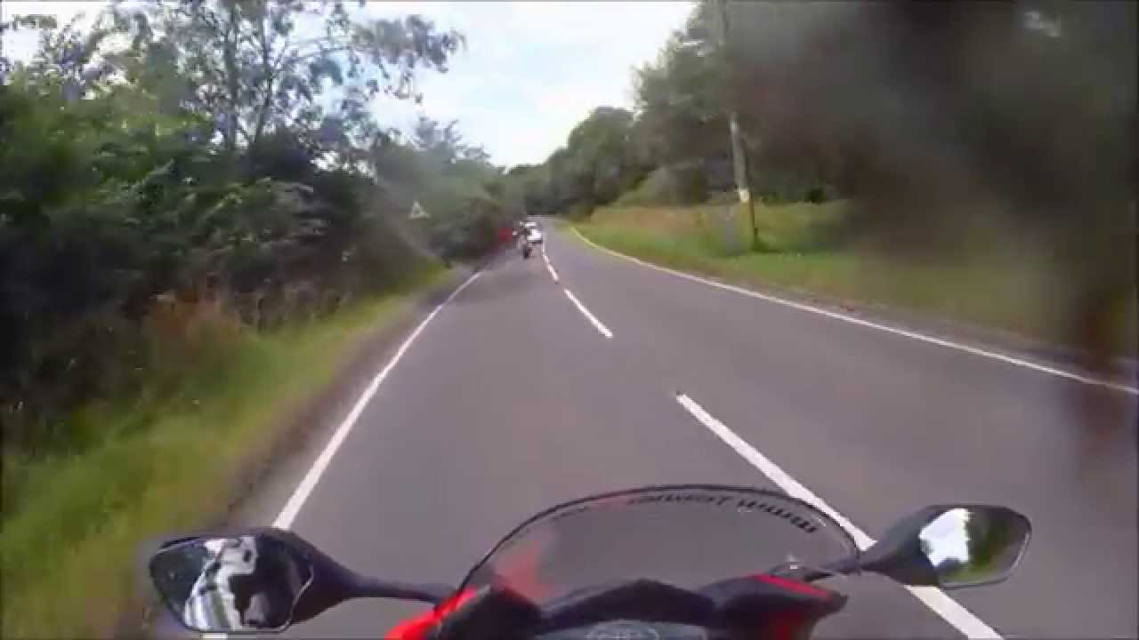 2014 Honda VFR800F Road test / Review - V4 Vtec noise!!