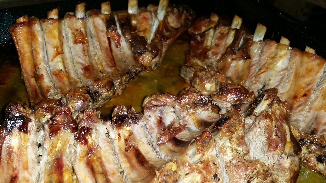 Costillas de cerdo asadas con naranja y mostaza ( asado fácil)