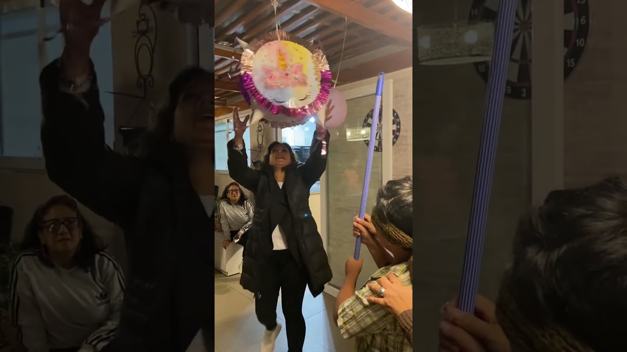 Rompiendo la piñata